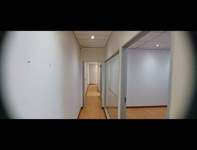 99M² OFFICE TO LET IN CRAIGHALL
